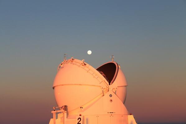 Mecha Pac-Man has risen! http://t.co/lrhMVbRlaw - embedded image