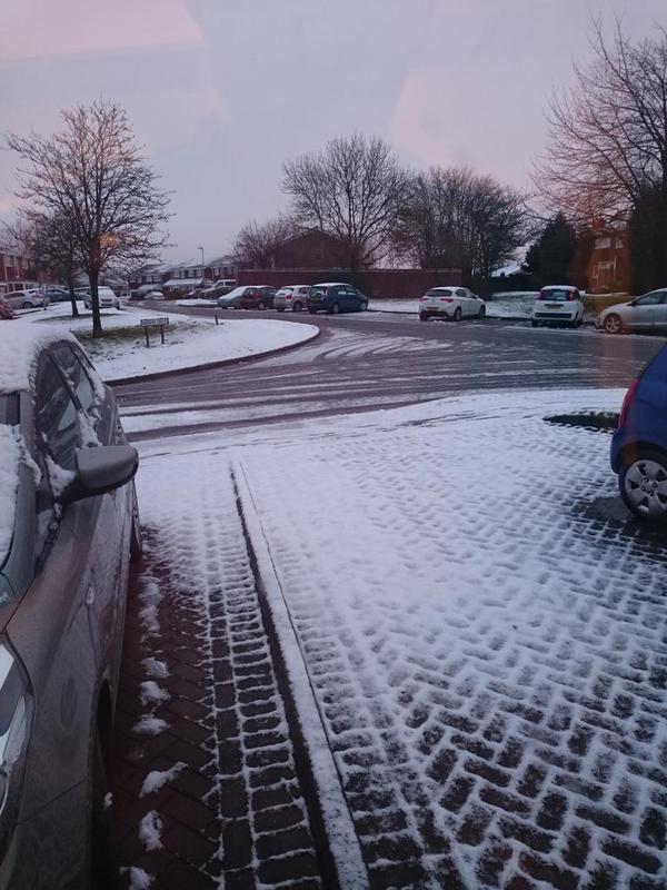 Enough snow to excite the children. 2/10 B61 #uksnow  - embedded image 