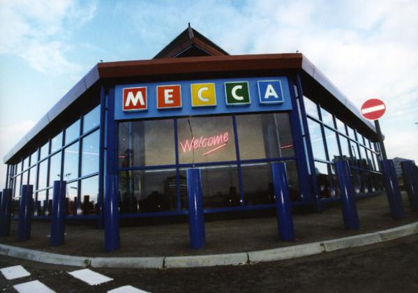 RT .@FoxNews this is a typical Birmingham street corner. Mental. #foxnewsfacts  - embedded image 