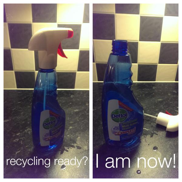 RT When I'm empty, take off my top then put me in your green bin! My top goes in your grey bin. http://t.co/Zj4ZGFc0zc  - embedded image 