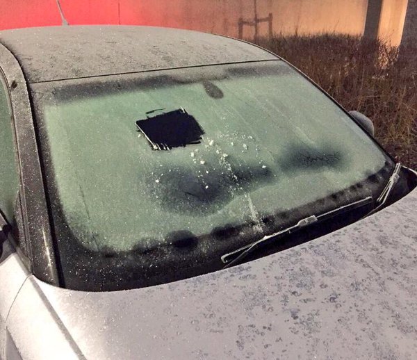 RT No! You are not a Tank Commander! Do not attempt to drive whilst peering through a 'viewing hole' in your windscreen  - embedded image 