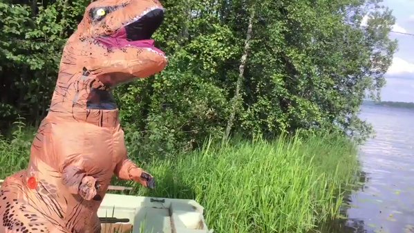 RT i've just come across one of my favourite videos on the internet  - embedded image 