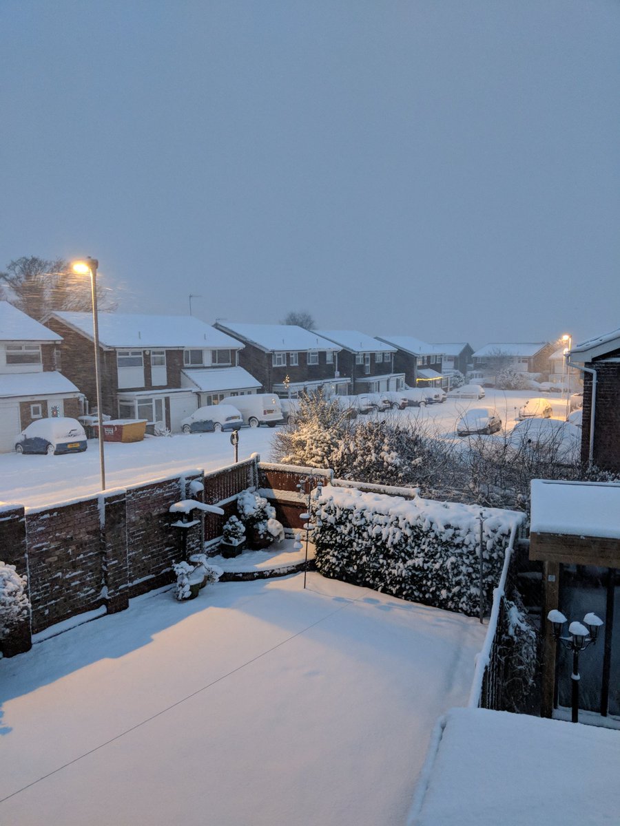 7/10 b61 #uksnow  - embedded image 1