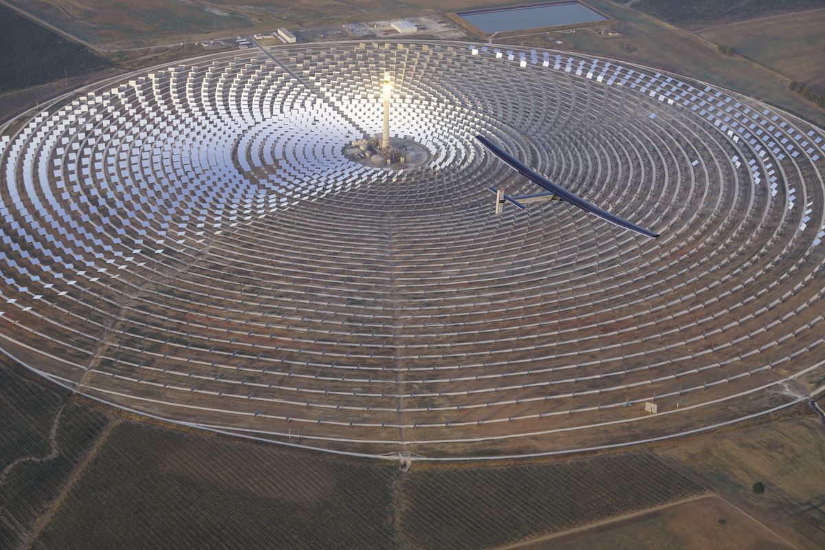 RT 2016 was the year solar panels finally became cheaper than fossil fuels. Just wait for 2017 https://t.co/B3o1npJ8BG  - embedded image 
