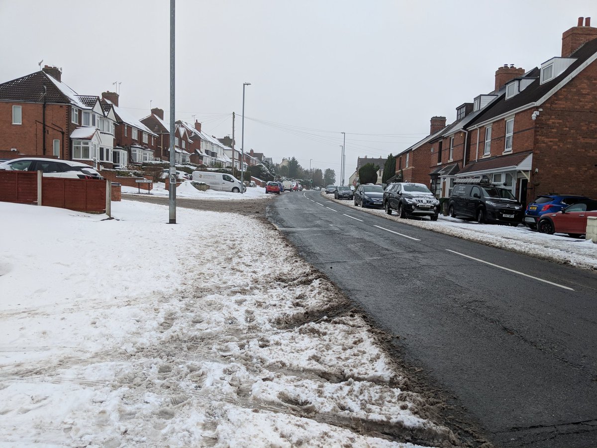 Stourbridge road earlier. 
Not the normal Saturday traffic !  
 #Bromsgrove  - embedded image 