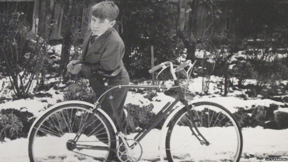RT "Quiet people have the loudest minds." - Stephen Hawking  - embedded image 4