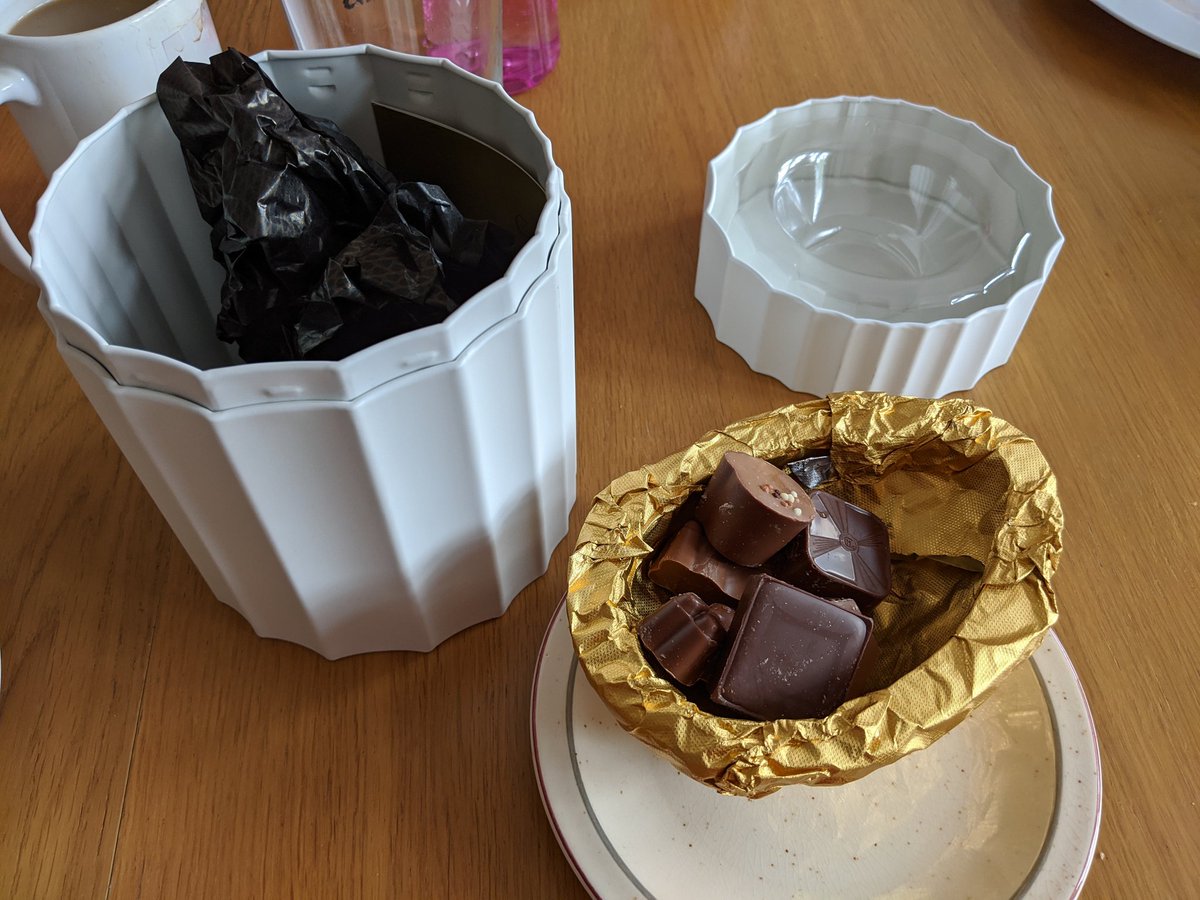 Yum yum! We're in heaven. Thanks @HotelChocolat #hotelChocolatThanks  - embedded image 