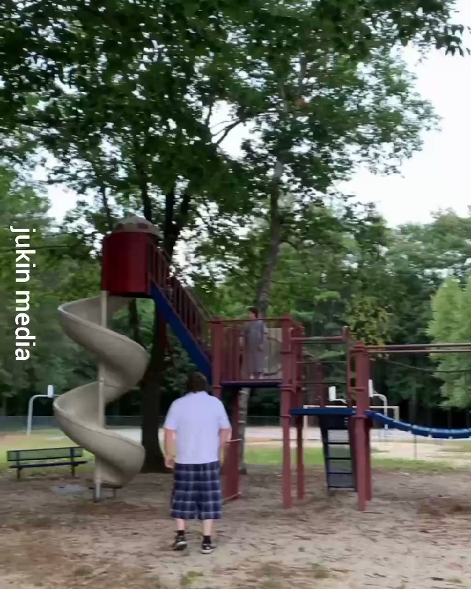 RT everyone's goal in life should be to be as happy as this lab at the playground
(jukin media)  - embedded image 